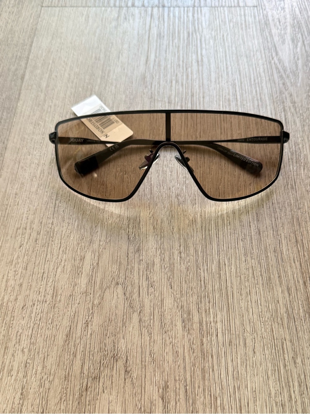 quay australia entourage black brown elevated retro shield sunglasses eyewear